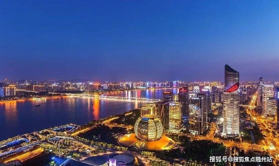2025全年免费资料大全与2025新澳精准正版免费,精选解析与警惕虚假宣传